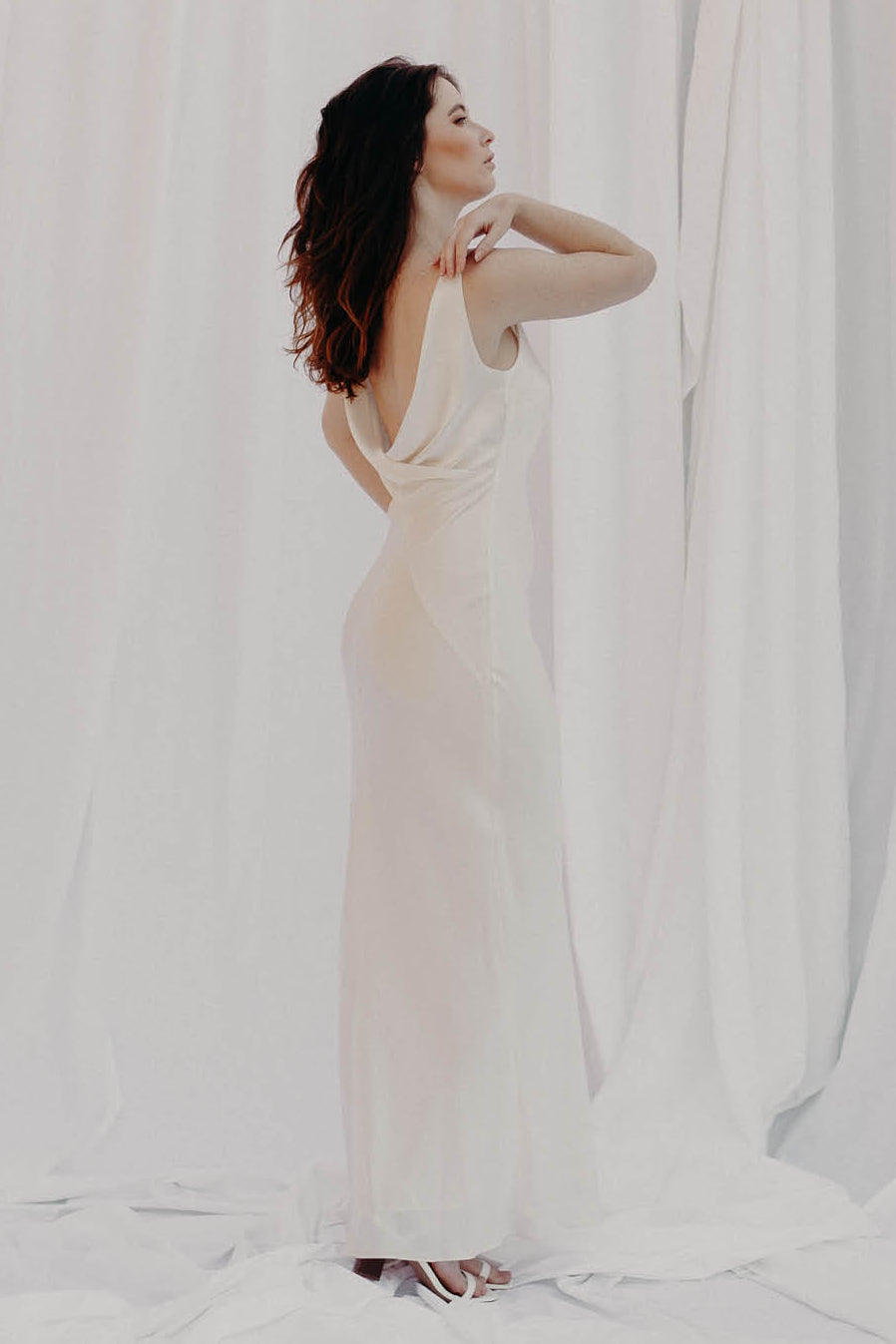 LITTLE WHITE DRESS / TRY ON