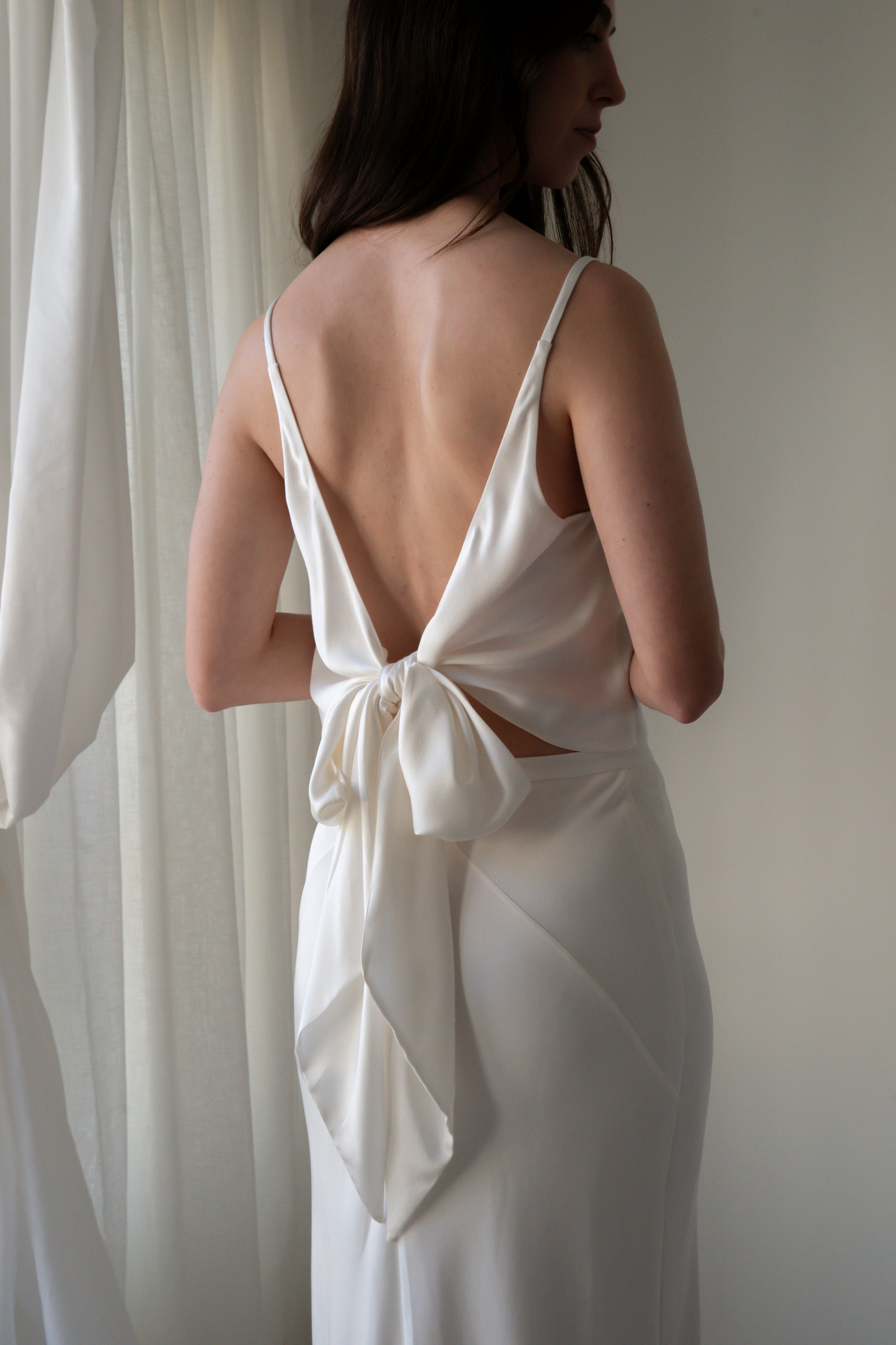 TIE BACK TOP