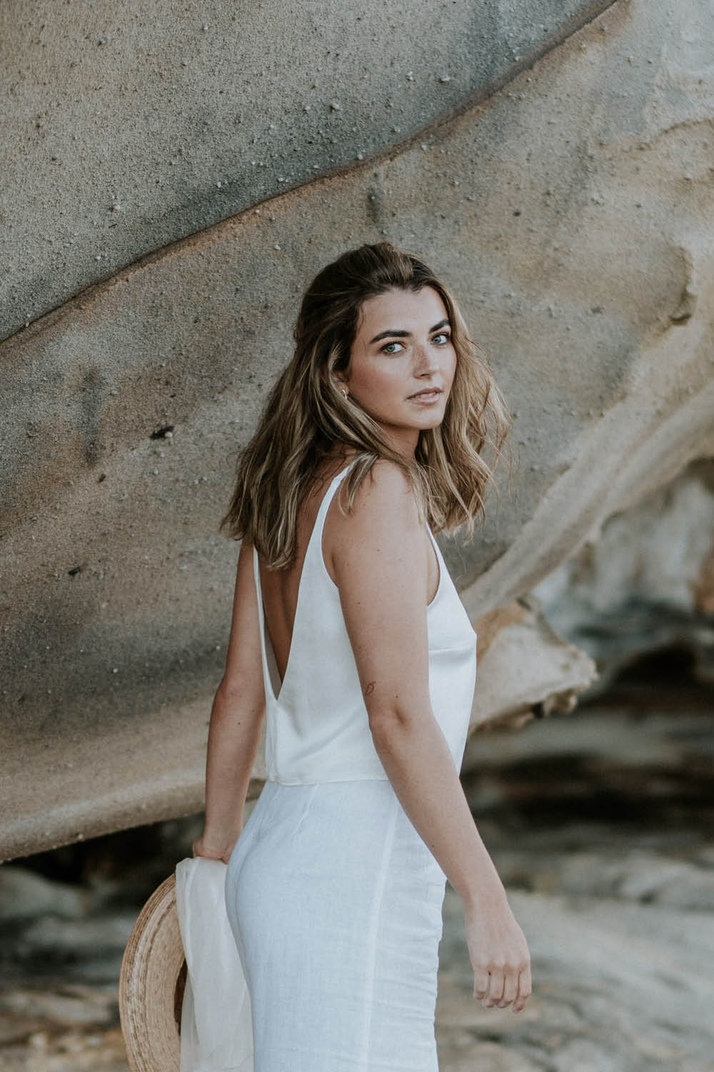 ESSENTIAL SILK SLIP TOP