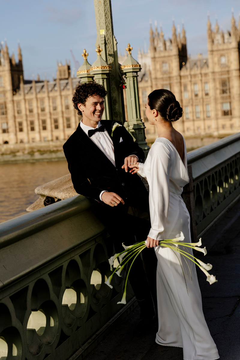 LITTLE WHITE SLEEVED DRESS