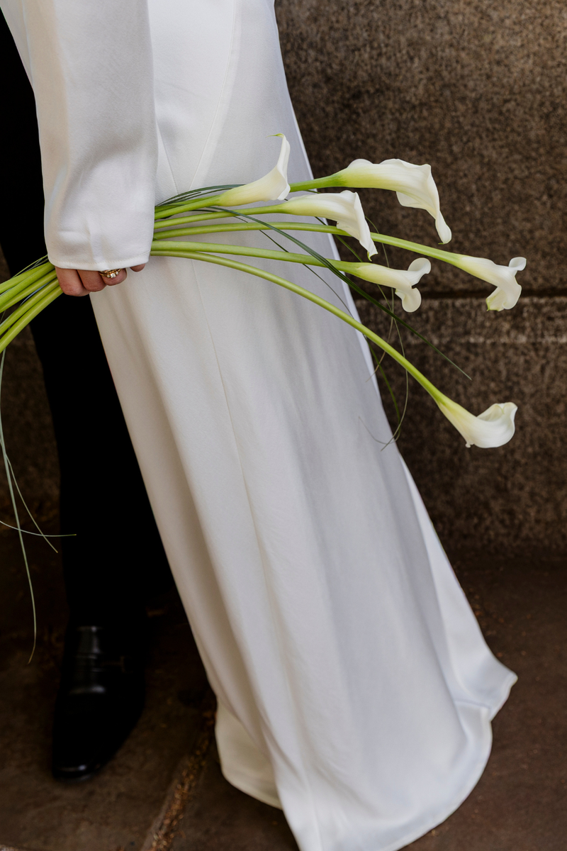 LITTLE WHITE SLEEVED DRESS