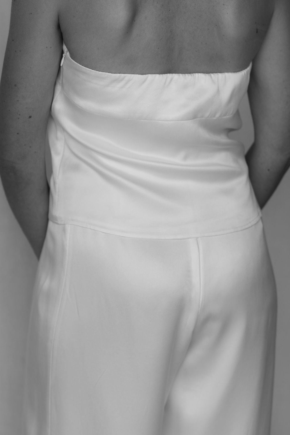 ESSENTIAL SILK PANT