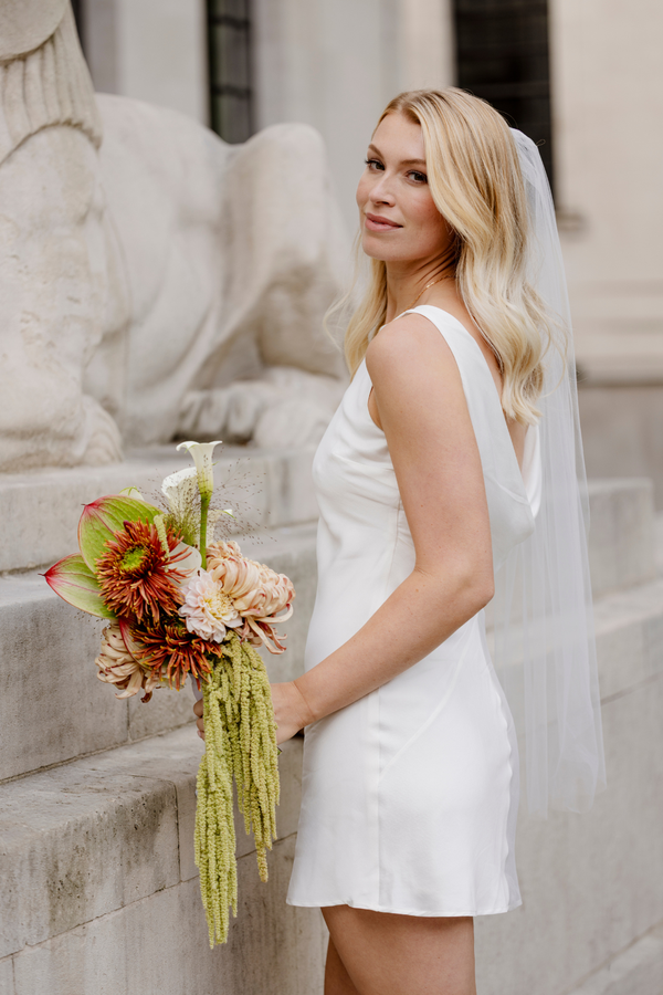 THE LITTLE WHITE DRESS - MINI