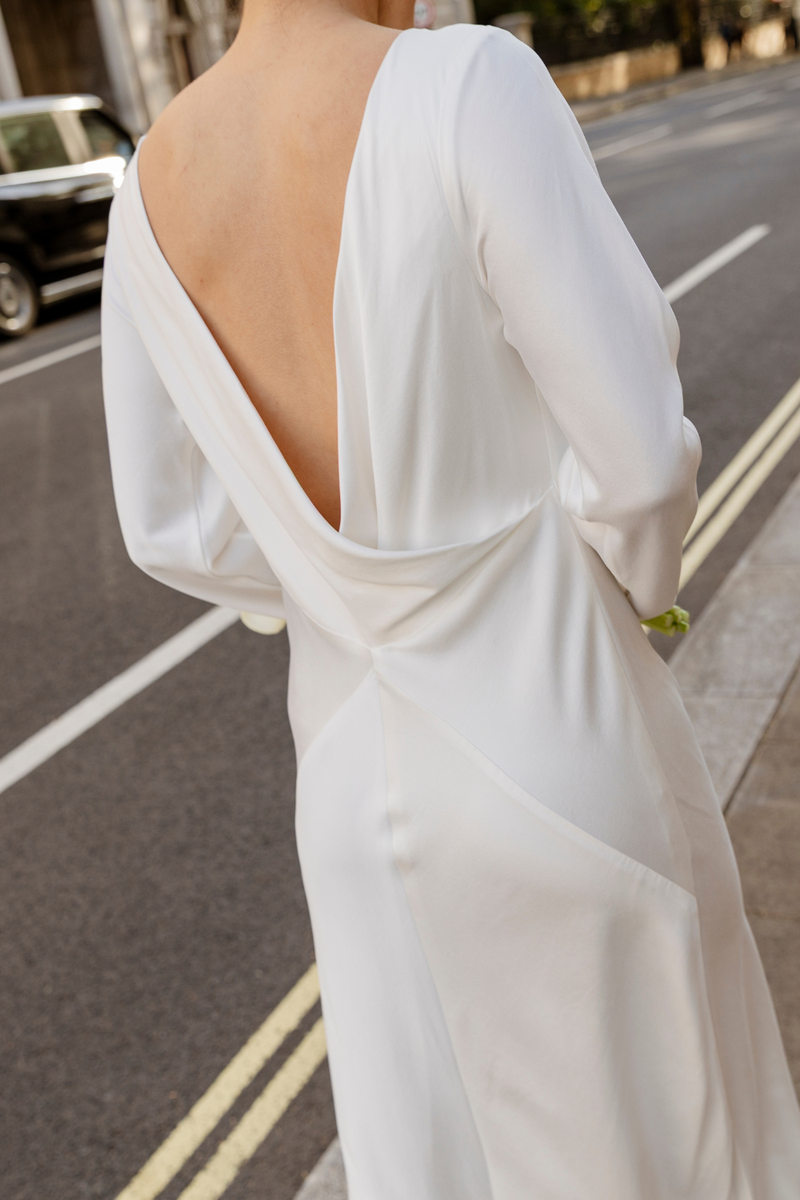 LITTLE WHITE SLEEVED DRESS